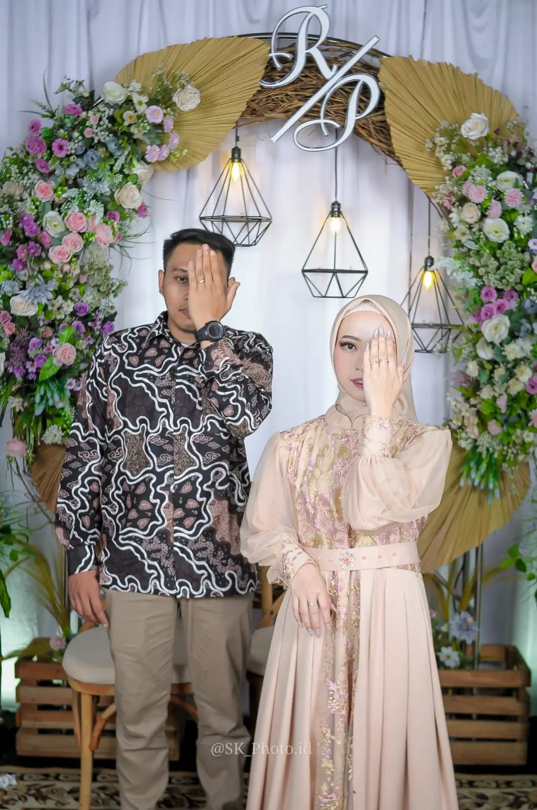 The Wedding of Reni & Pahmi - besokakad.id_2