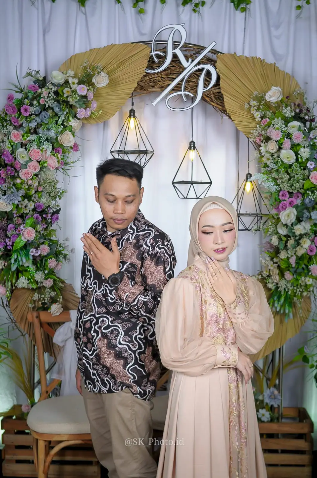 The Wedding of Reni & Pahmi - besokakad.id_4