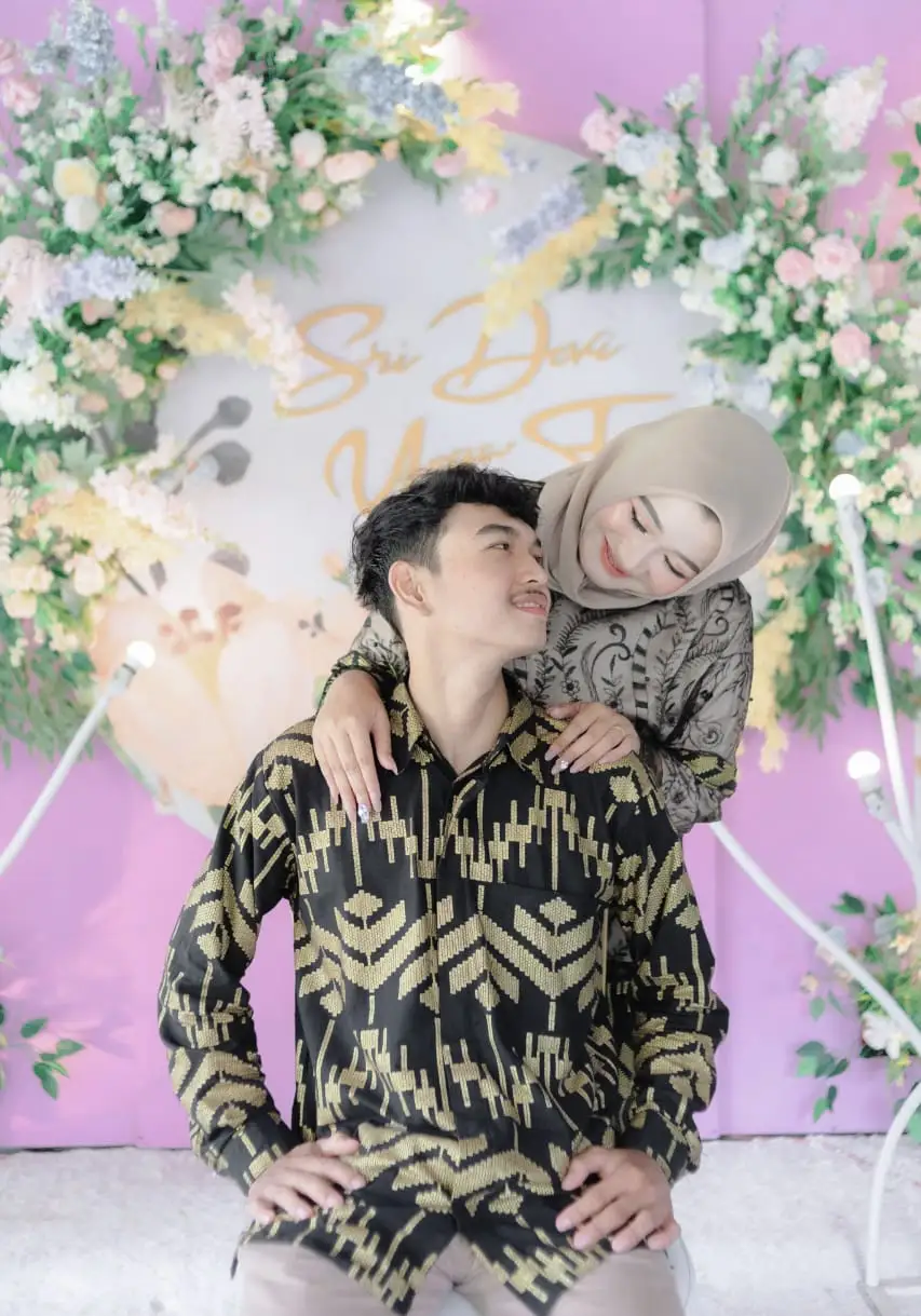 The Wedding Of Papoy & Agew - Besokakad.Id