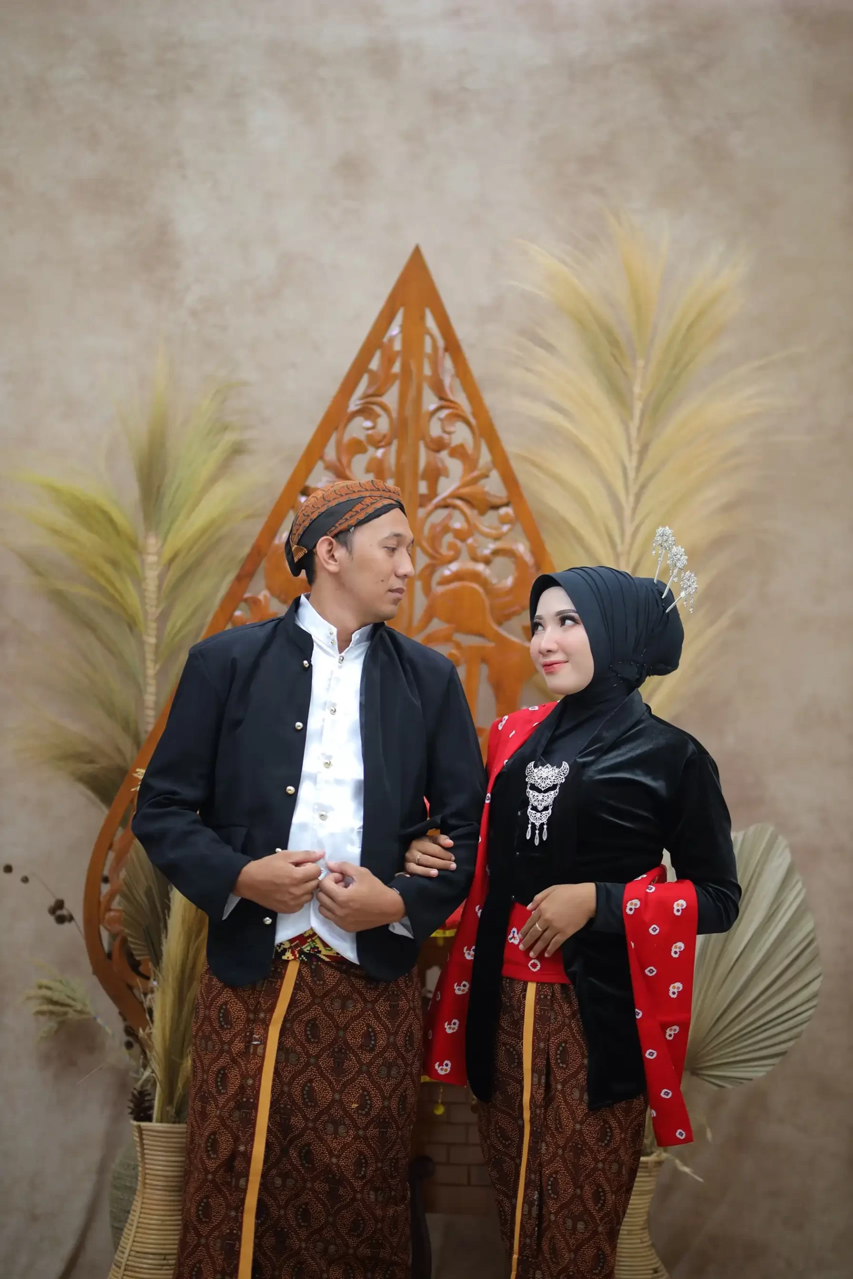 The Wedding Of Elfita & Fajar - Besokakad.Id
