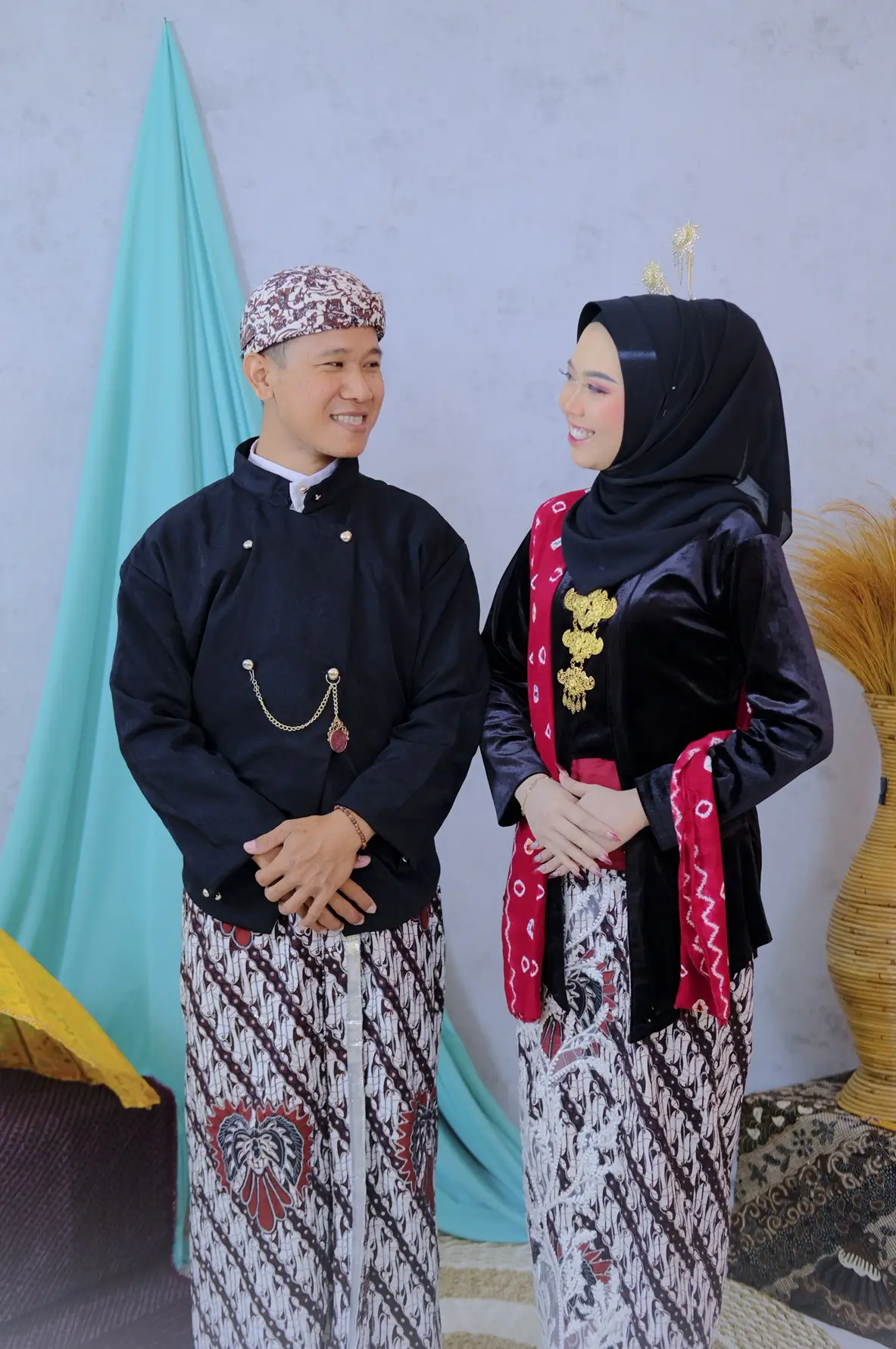 The Wedding Of Mustofa & Rif'ah - Besokakad.Id_1