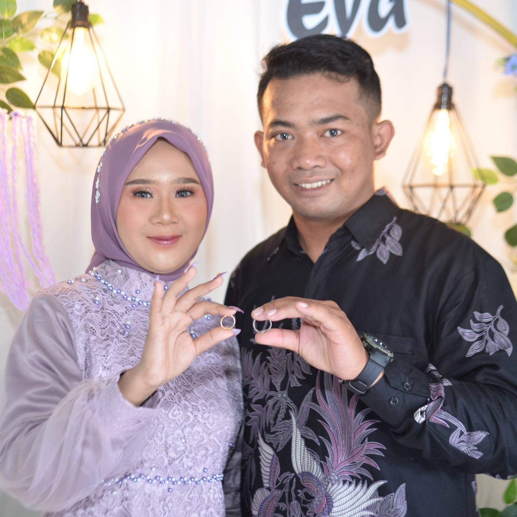 Modern Motion Garden Purple 3D